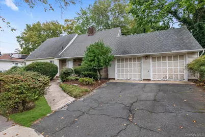 63 Avondale Street, Valley Stream, NY 11581 - Photo 2