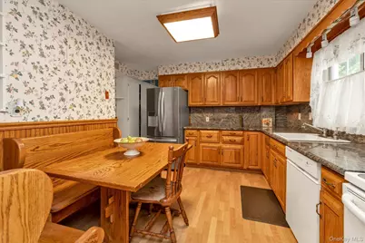 63 Avondale Street, Valley Stream, NY 11581 - Photo 6