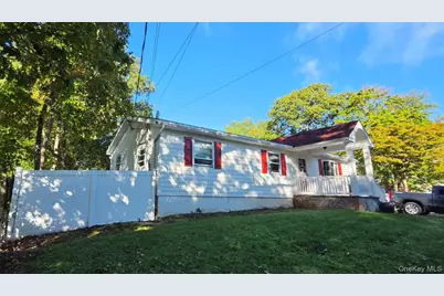 12 Nord Park Boulevard, Middle Island, NY 11953 - Photo 2