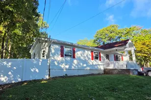 12 Nord Park Blvd, Middle Island, NY 11953 - Photo 2