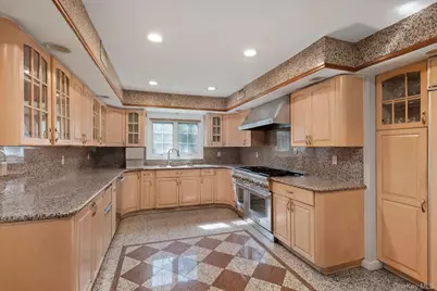47 Red Ground Road, Old Westbury, NY 11568 - Photo 18