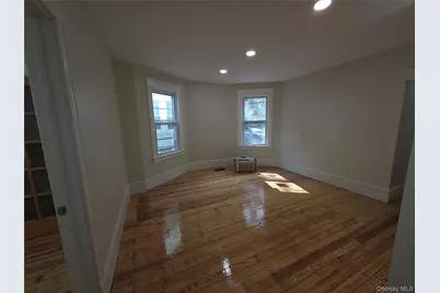 16 Gray Street, Poughkeepsie, NY 12603 - Photo 2