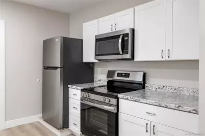 214 Winnikee Avenue #A1, Poughkeepsie, NY 12601 - Photo 6