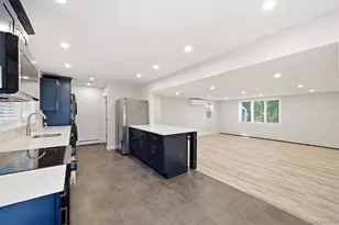 24 Flagpole Ln, East Setauket, NY 11733 - Photo 8