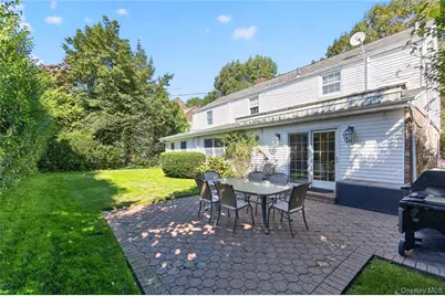 108 Kingsbury Road, Garden City, NY 11530 - Photo 36