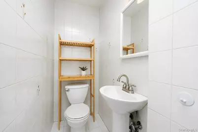 10 Hitchcock Avenue, New York, NY 10306 - Photo 12