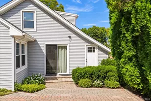 18 Juniper Pl, Huntington, NY 11743 - Photo 30