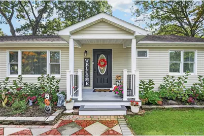 29 Wabil Road, Miller Place, NY 11764 - Photo 4