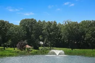 405 Woodbridge Dr, Ridge, NY 11961 - Photo 16