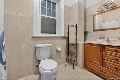 1543 Hollywood Avenue #Apt 1, Bronx, NY 10461 - Photo 10
