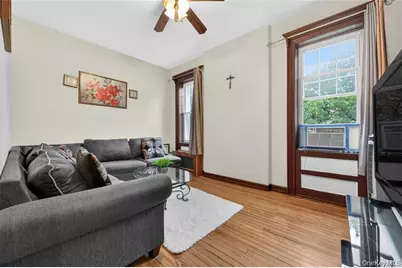 1543 Hollywood Avenue #Apt 1, Bronx, NY 10461 - Photo 6