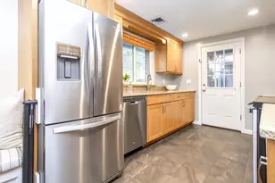 1 Appletree Ln, Glen Cove, NY 11542 - Photo 8