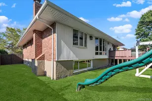 636 Diane Pl, Woodmere, NY 11581 - Photo 24