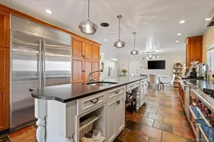 636 Diane Pl, Woodmere, NY 11581 - Photo 6