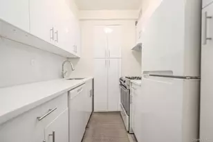 141 E 55th St, New York, NY 10022 - Photo 4