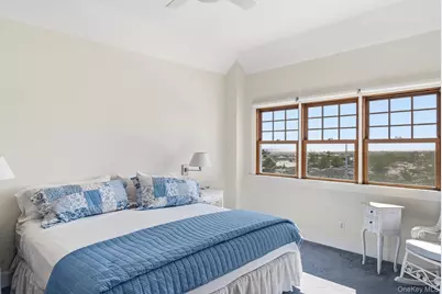 2040 Meadow Lane, Southampton, NY 11968 - Photo 24