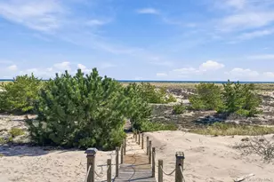 2040 Meadow Ln, Southampton, NY 11968 - Photo 28