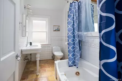 217 Larchmont Avenue, Larchmont, NY 10538 - Photo 18