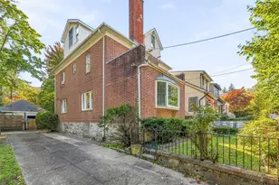 132 E 238th St, Bronx, NY 10470 - Photo 2