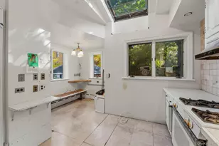 132 E 238th St, Bronx, NY 10470 - Photo 12