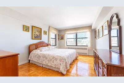 98-25 64th Rd #8C, Rego Park, NY 11374 - Photo 14