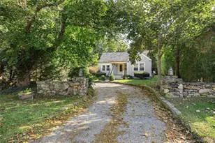 275 Main Bayview Rd, Southold, NY 11971 - Photo 16