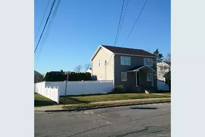 52 Concord Avenue, Bethpage, NY 11714 - Photo 2