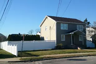 52 Concord Ave, Bethpage, NY 11714 - Photo 2