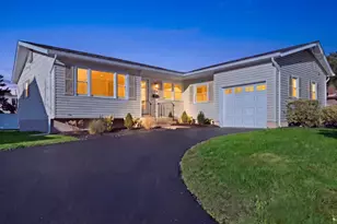 71 Roderick Rd, West Islip, NY 11795 - Photo 2