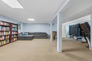 26 Terri Lee Ln, Spring Valley, NY 10977 - Photo 8