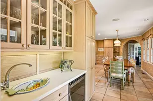 238 Cedar Ave, Hewlett Bay Park, NY 11557 - Photo 18