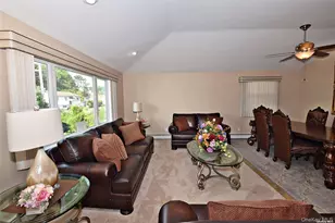 203 Chelsea Ave, West Babylon, NY 11704 - Photo 10