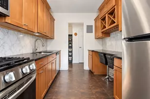2 W Mill Dr, Great Neck, NY 11021 - Photo 12