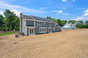 46 Plainview Rd, Woodbury, NY 11797 - Photo 42