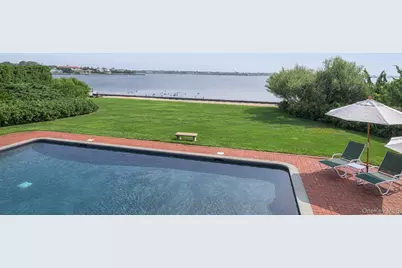 29 Coxs Curve Road, Westhampton Beach, NY 11978 - Photo 2
