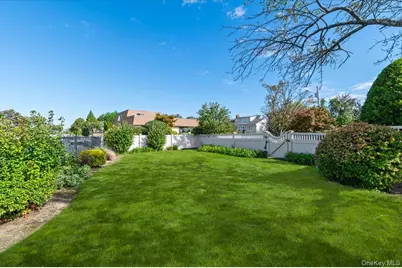 2 Fairfax Road, Massapequa, NY 11758 - Photo 32