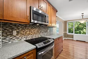 20 Old Mamaroneck Rd, White Plains, NY 10605 - Photo 10
