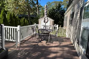 1661 Old Country Rd, Riverhead, NY 11901 - Photo 2