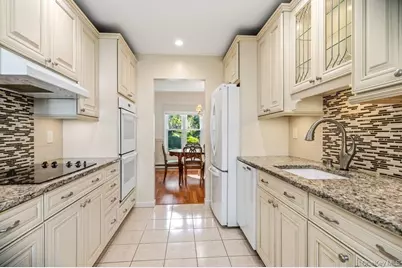 1406 Gotham Court W, Saint James, NY 11780 - Photo 4