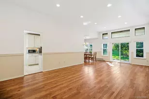 1406 Gotham Ct W, Saint James, NY 11780 - Photo 10