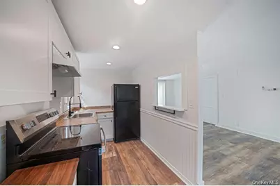 32 Dewey Street, Port Jefferson, NY 11776 - Photo 8