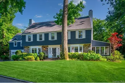 11 South Drive, Larchmont, NY 10538 - Photo 2