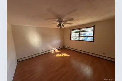 771 Windmill Avenue, West Babylon, NY 11704 - Photo 8