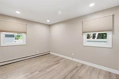 4 Salisbury Drive N, East Northport, NY 11731 - Photo 14
