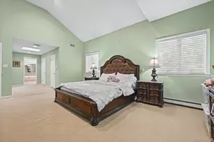 9 Ellen Ct, Glen Cove, NY 11542 - Photo 20