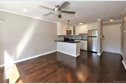 828 Pelhamdale Road #2B, New Rochelle, NY 10801 - Photo 2