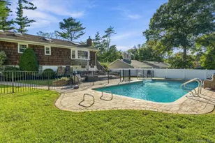 49 Westview Dr, Miller Place, NY 11764 - Photo 20