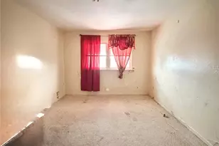 873 E 216th St, Bronx, NY 10467 - Photo 22