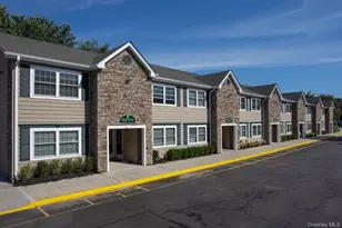 311 West Main St, Patchogue, NY 11772 - Photo 2
