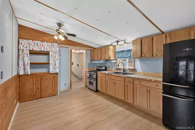 116 King George Drive, New Windsor, NY 12553 - Photo 2